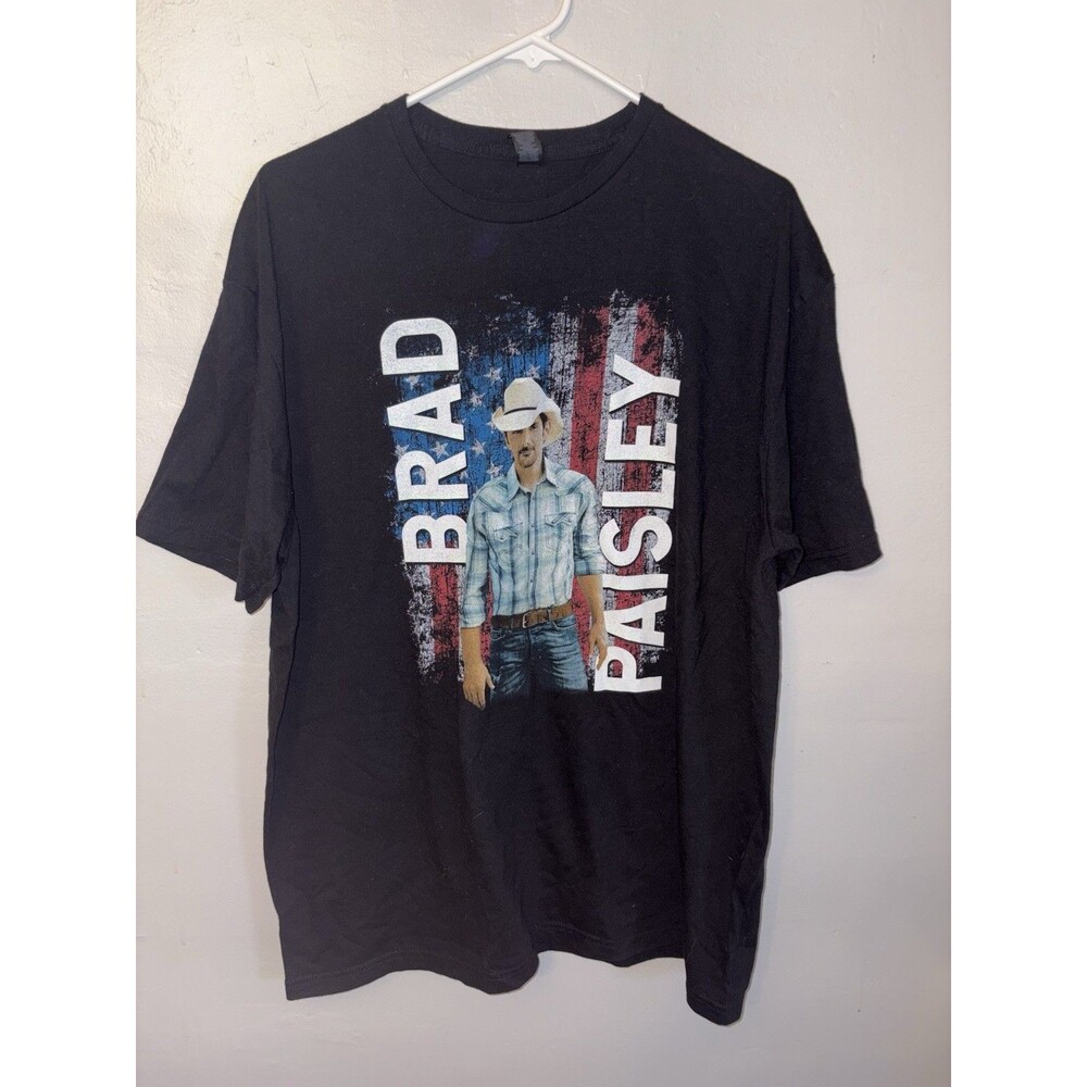 Brad Paisley Shirt Adult XL  Short Sleeve Country Music Concert Tour